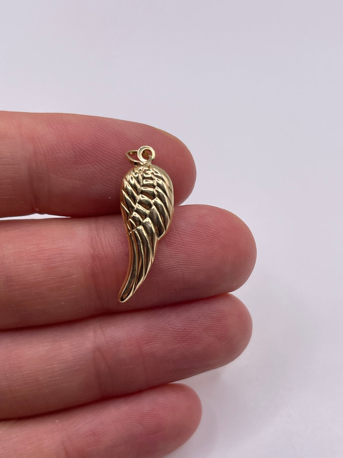 9ct gold angel wing charm