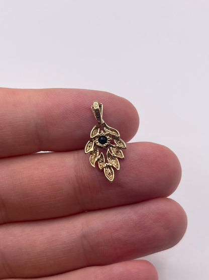 9ct gold sapphire and diamond pendant