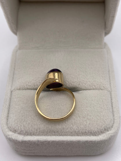 9ct gold cabochon amethyst ring