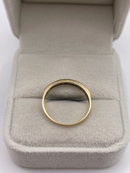 9ct gold diamond ring
