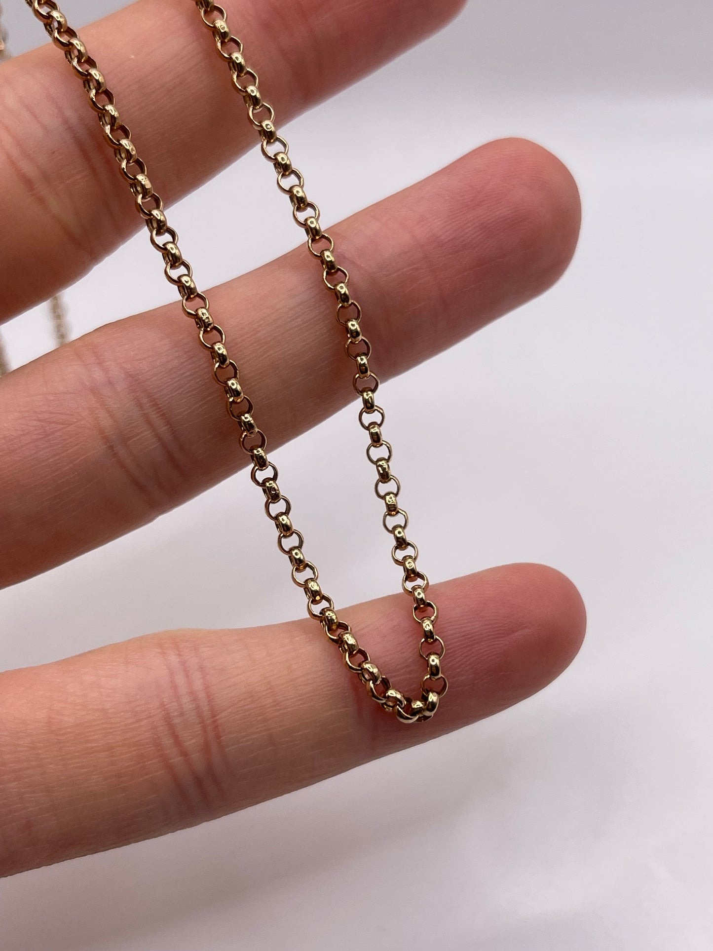 9ct gold chain 469