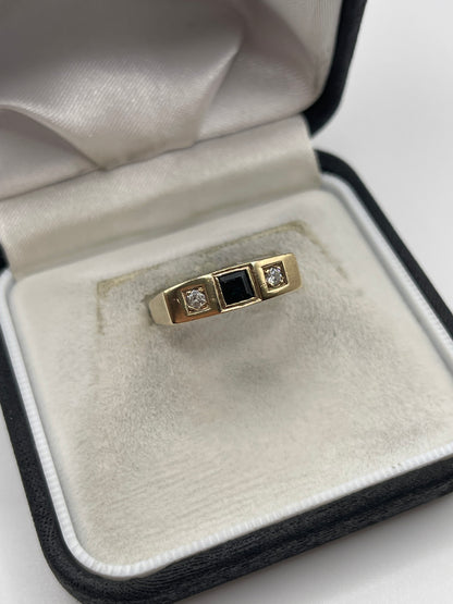 9ct gold sapphire and diamond ring