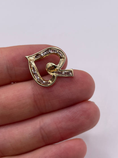9ct gold diamond heart pendant