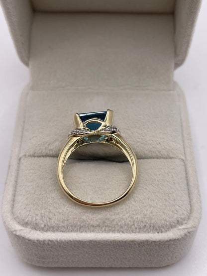 9ct gold topaz and diamond ring