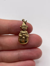 Load image into Gallery viewer, 9ct gold clown charm
