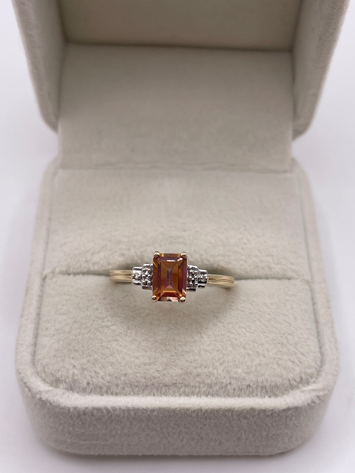 9ct gold topaz and diamond ring