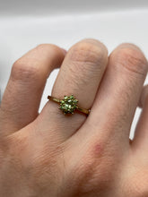 Load image into Gallery viewer, 9ct gold quartz cluster ring
