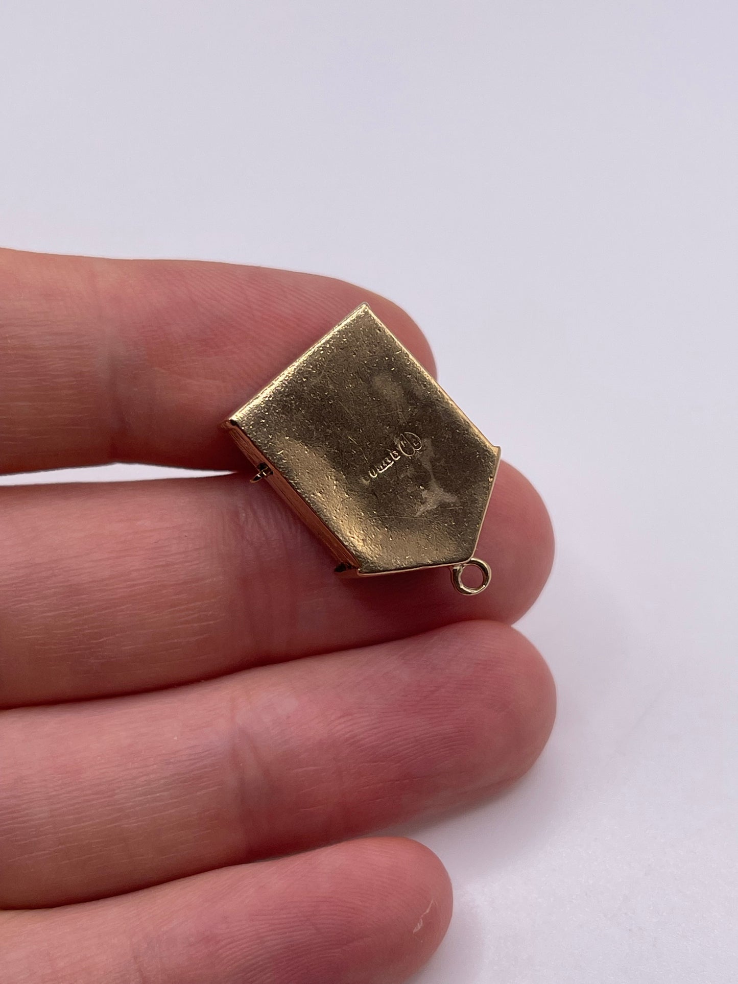 9ct gold Punch and Judy charm