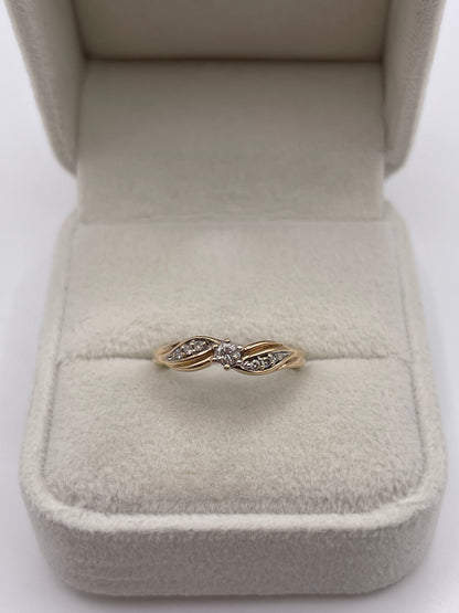 9ct gold diamond ring