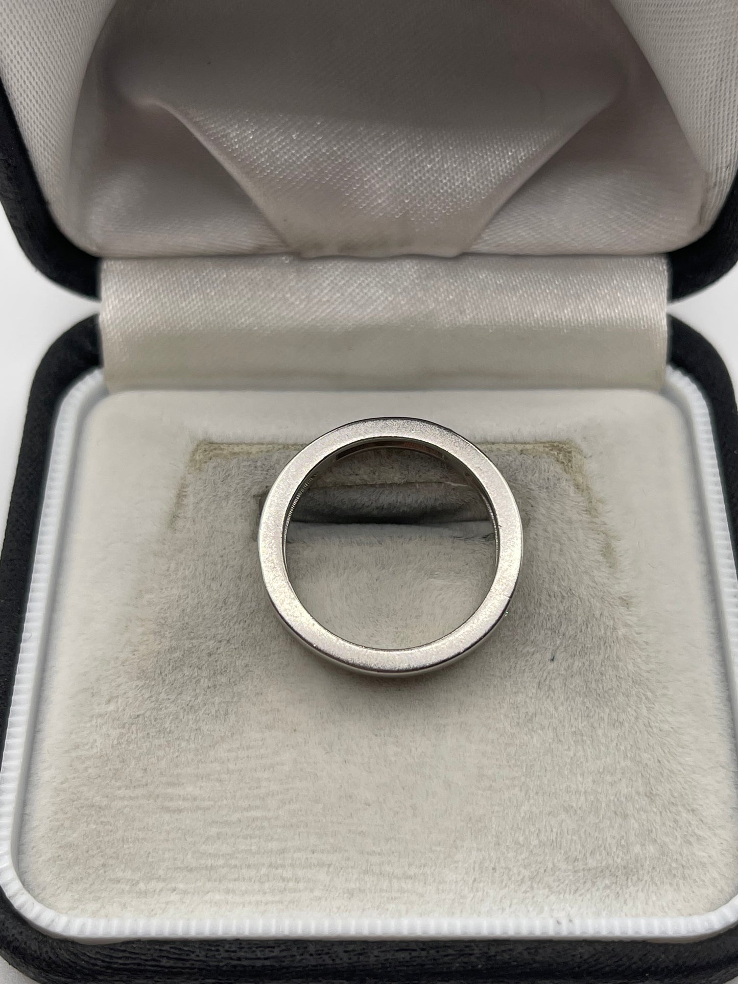 18ct white gold 3/4 diamond eternity ring