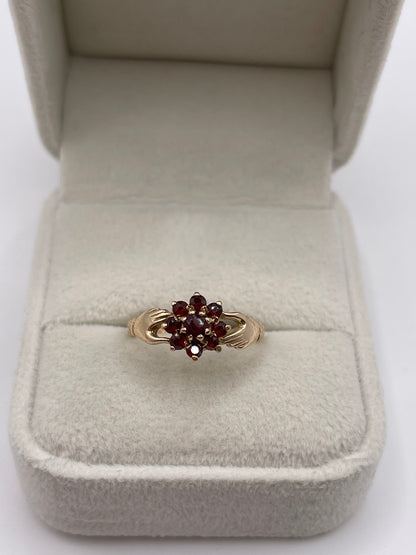 9ct gold garnet cluster ring