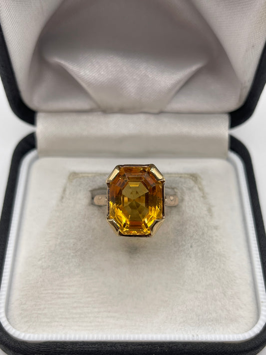 9ct gold citrine ring