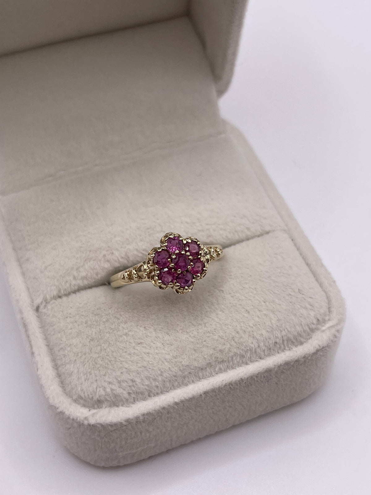 9ct gold ruby cluster ring