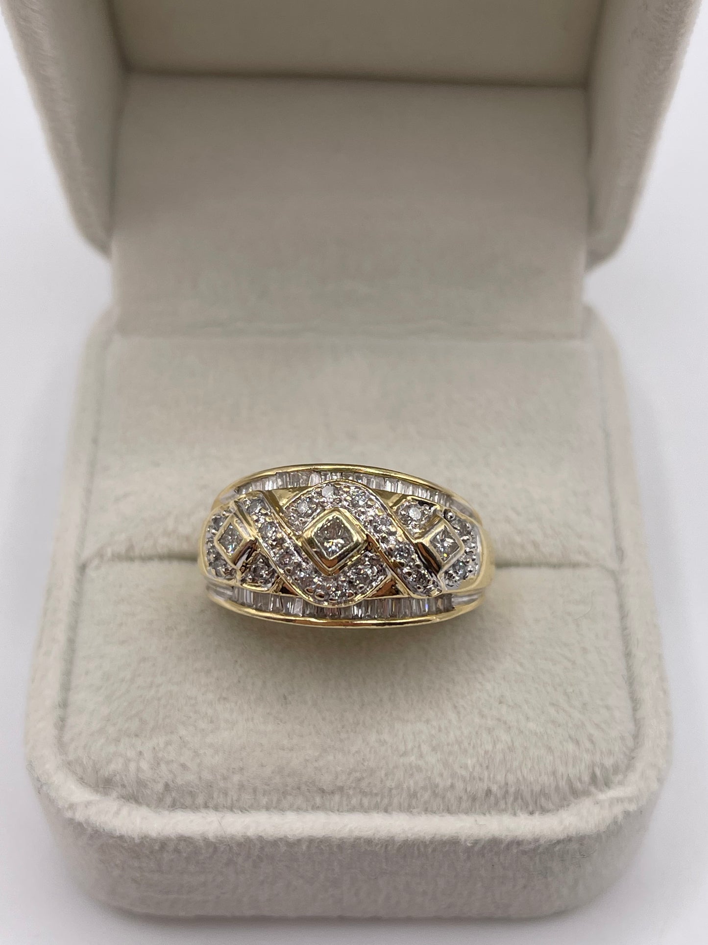 14ct gold diamond cluster ring