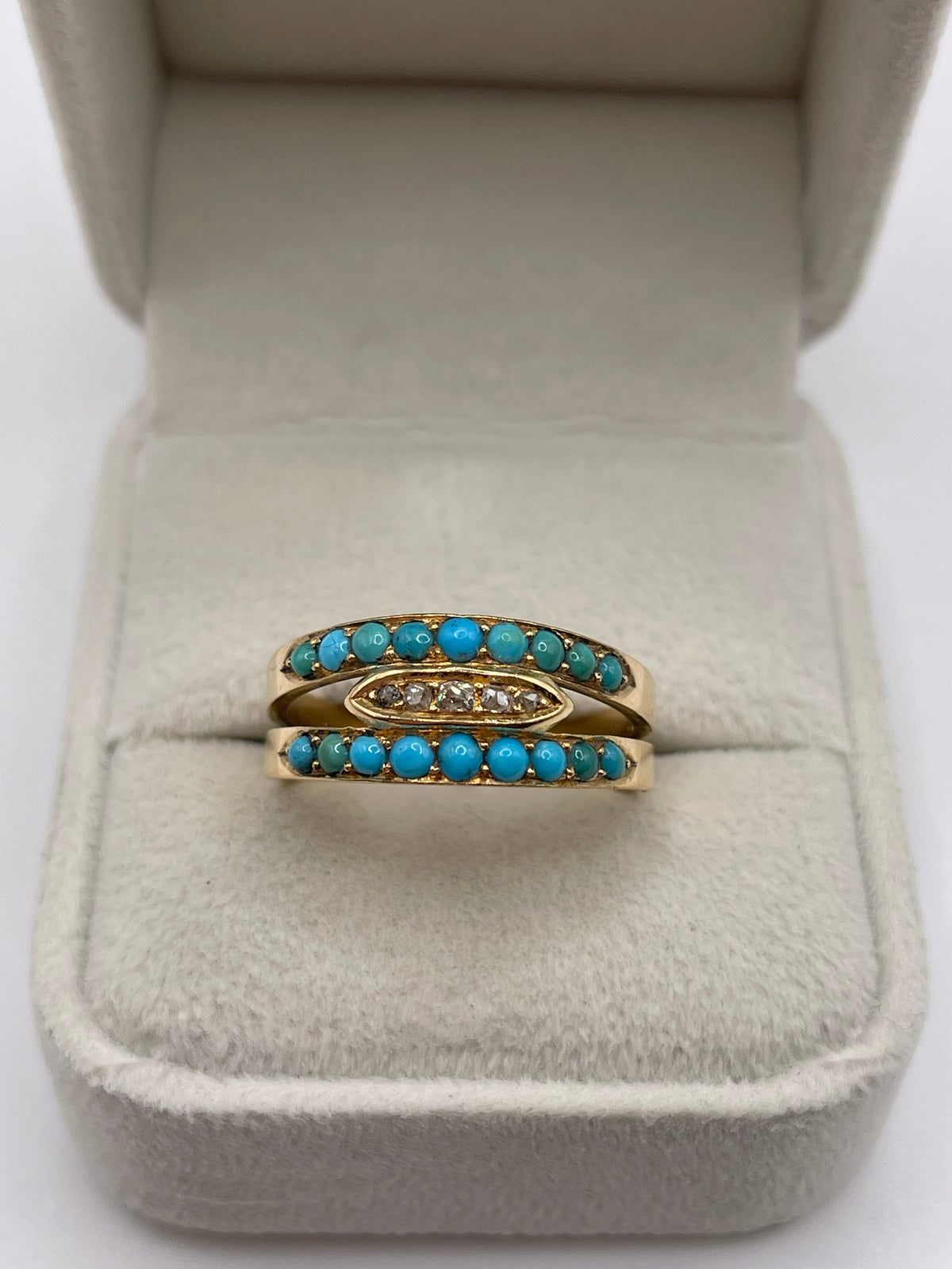 18ct gold turquoise and diamond ring