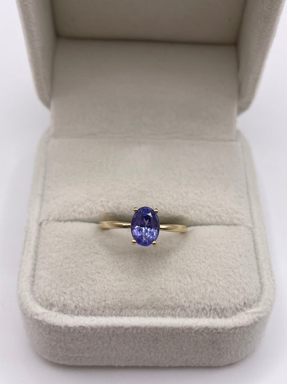 9ct gold tanzanite ring