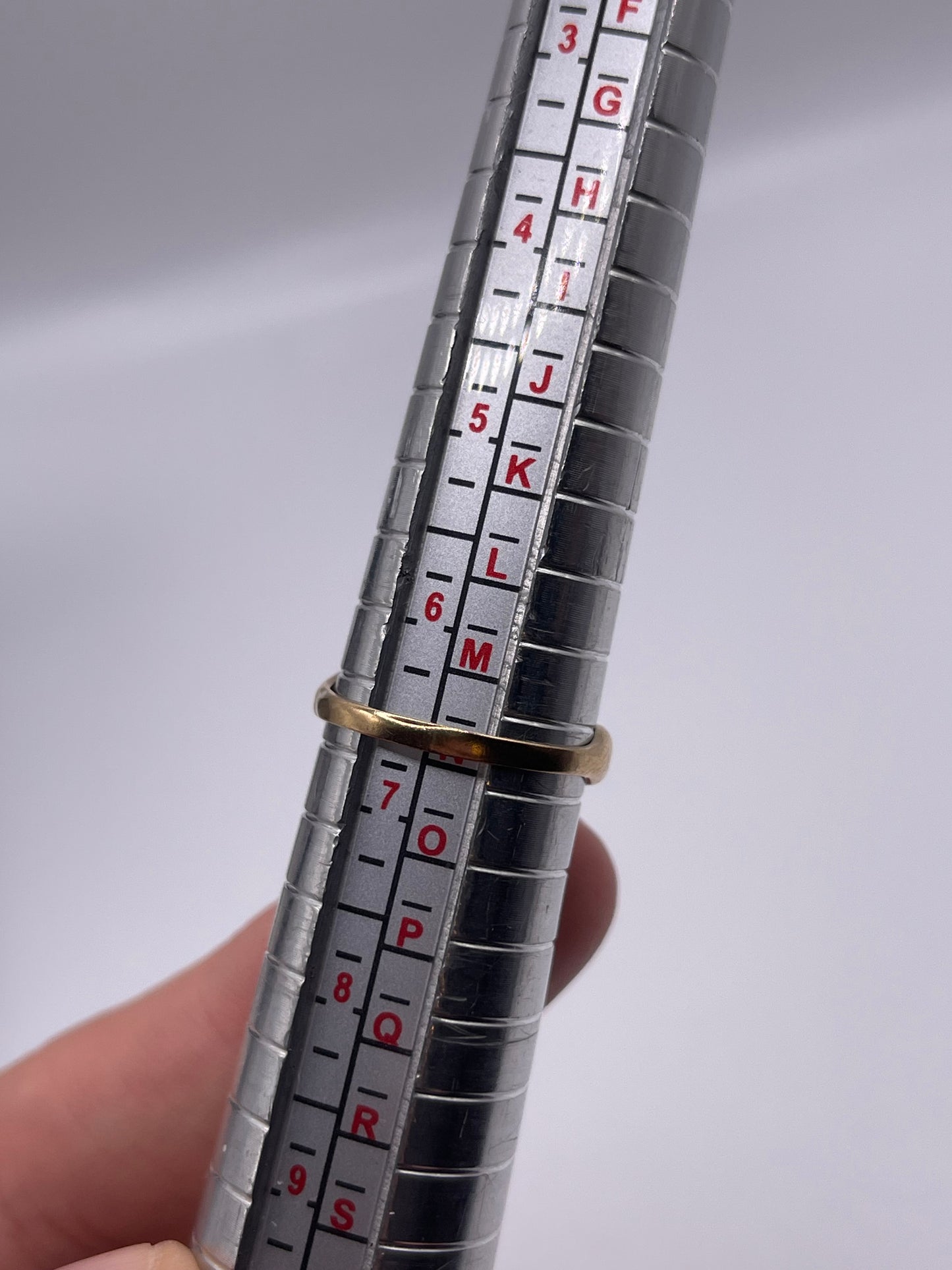 9ct gold diamond link ring