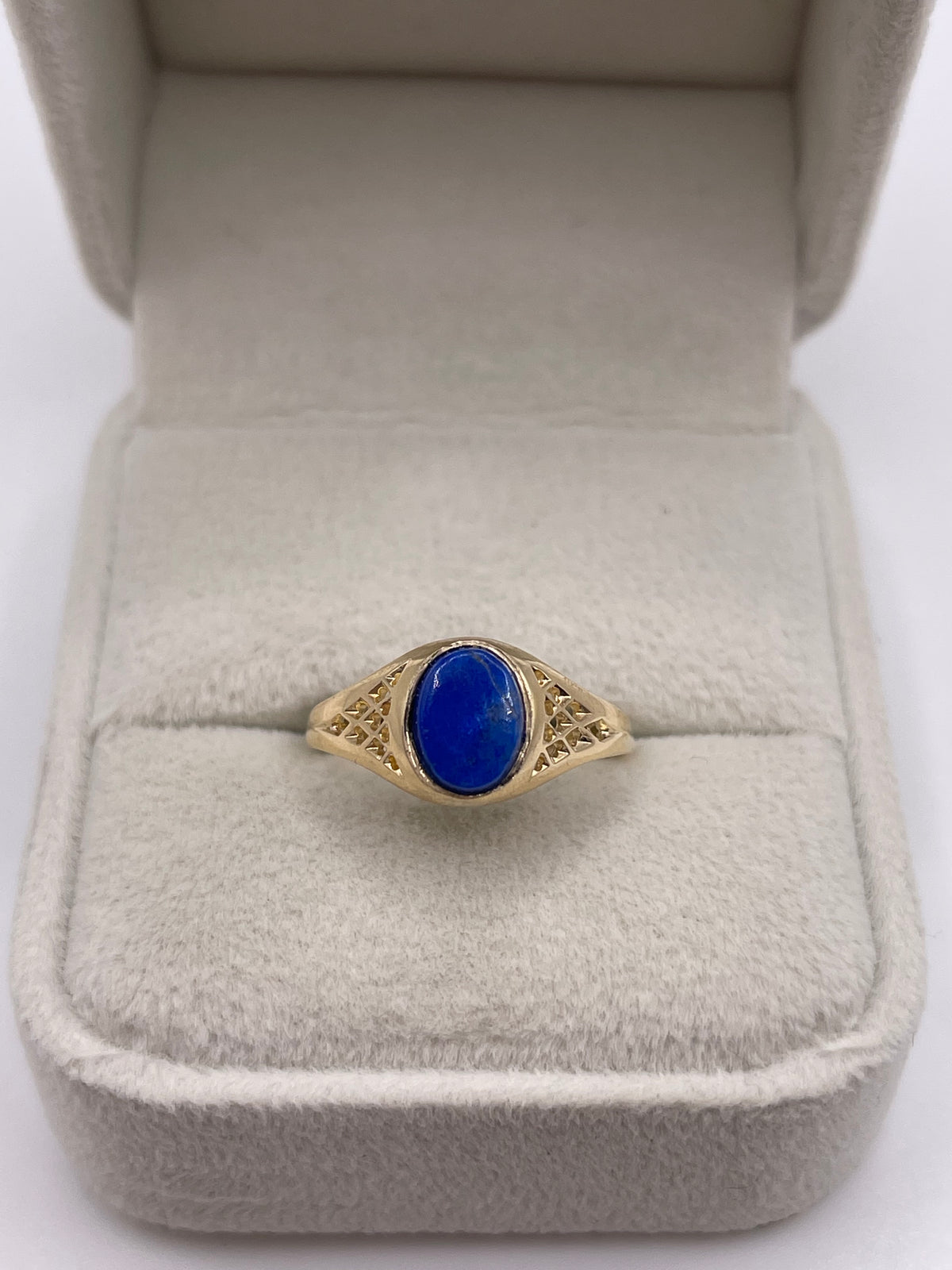 9ct gold lapis lazuli signet ring