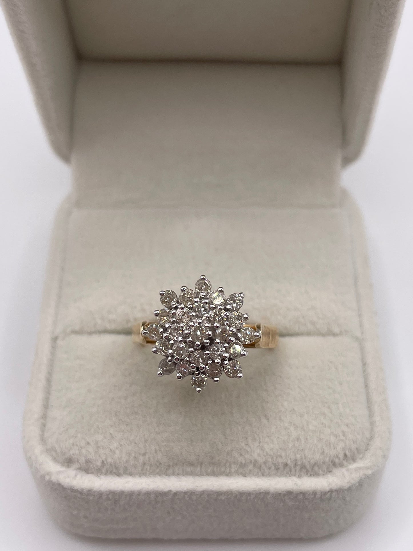 9ct gold 1ct diamond cluster ring