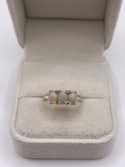 9ct gold opal ring