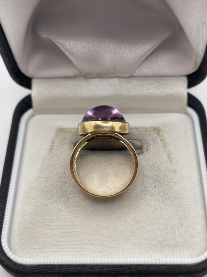 9ct gold cabochon amethyst ring