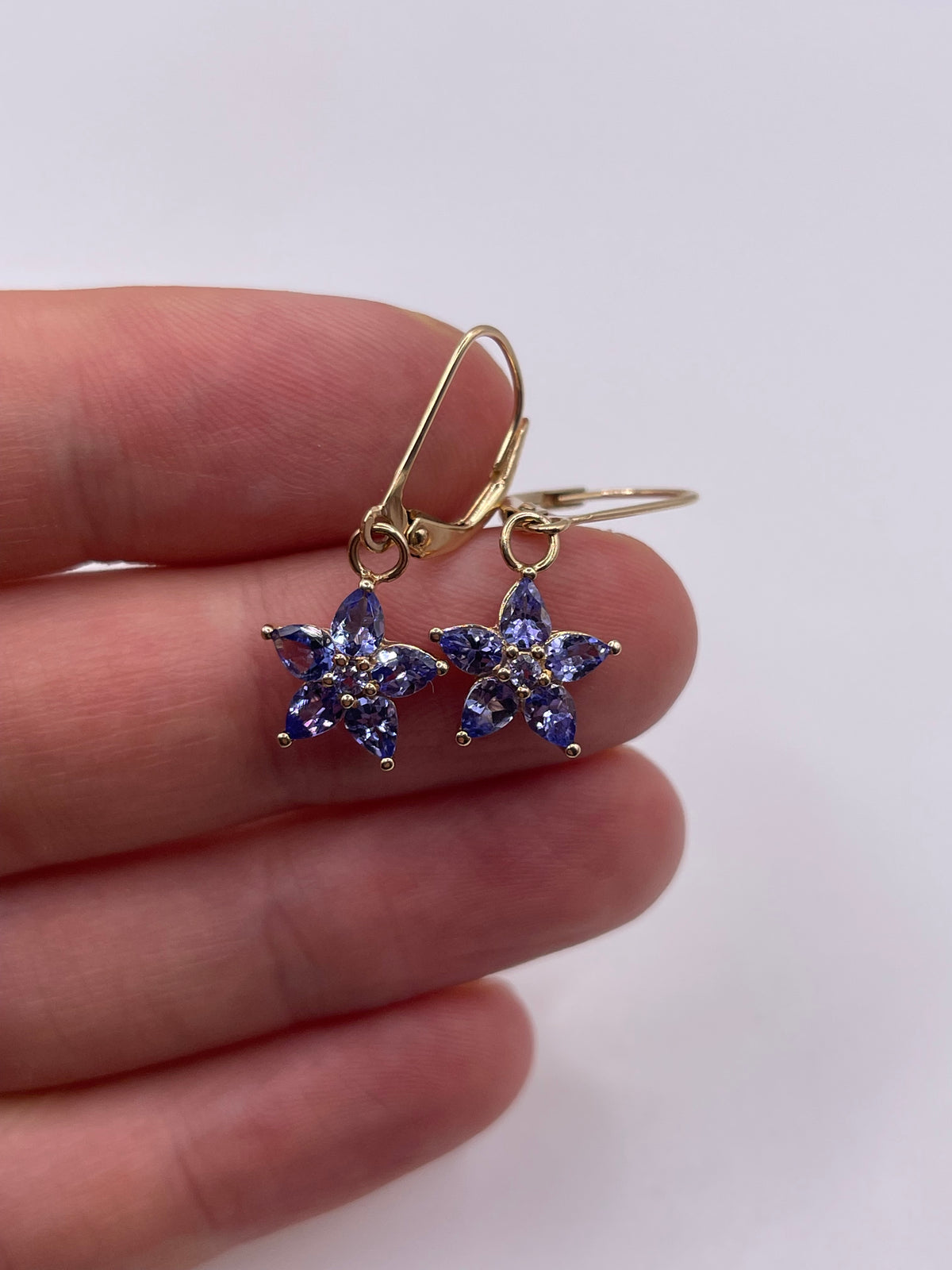 9ct gold tanzanite earrings