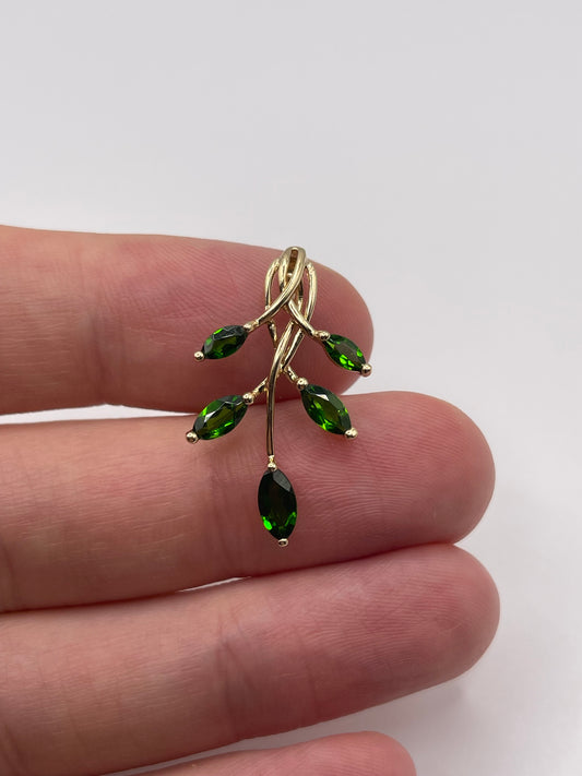 9ct gold diopside pendant