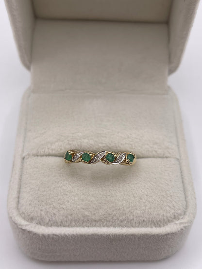 9ct gold emerald and diamond ring