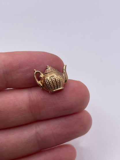 9ct gold tea pot charm