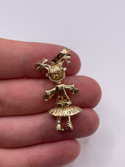 9ct gold Angelica pendant