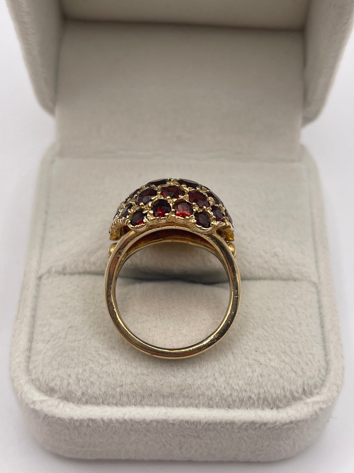 9ct gold garnet cluster ring