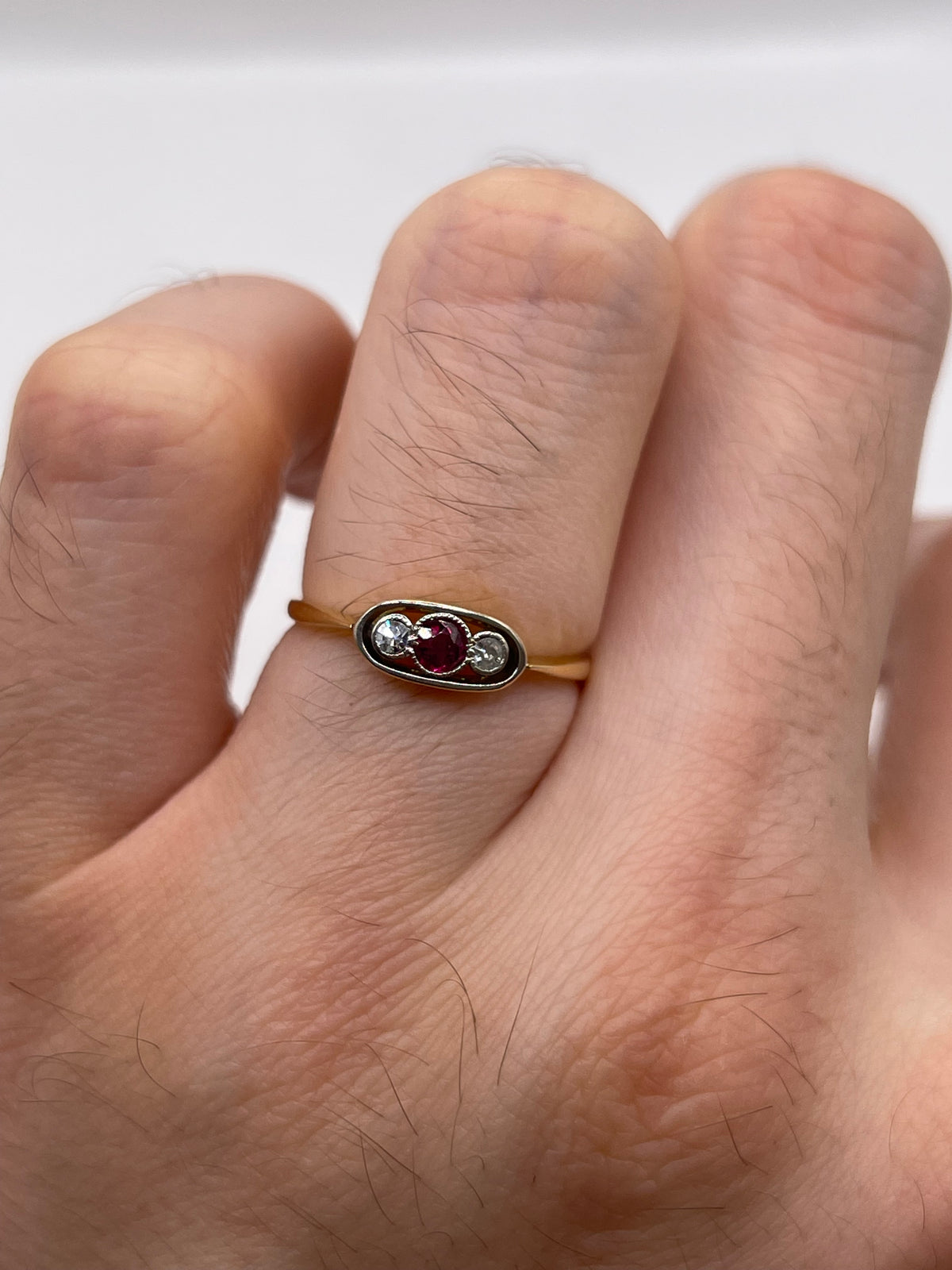 18ct gold ruby and diamond ring