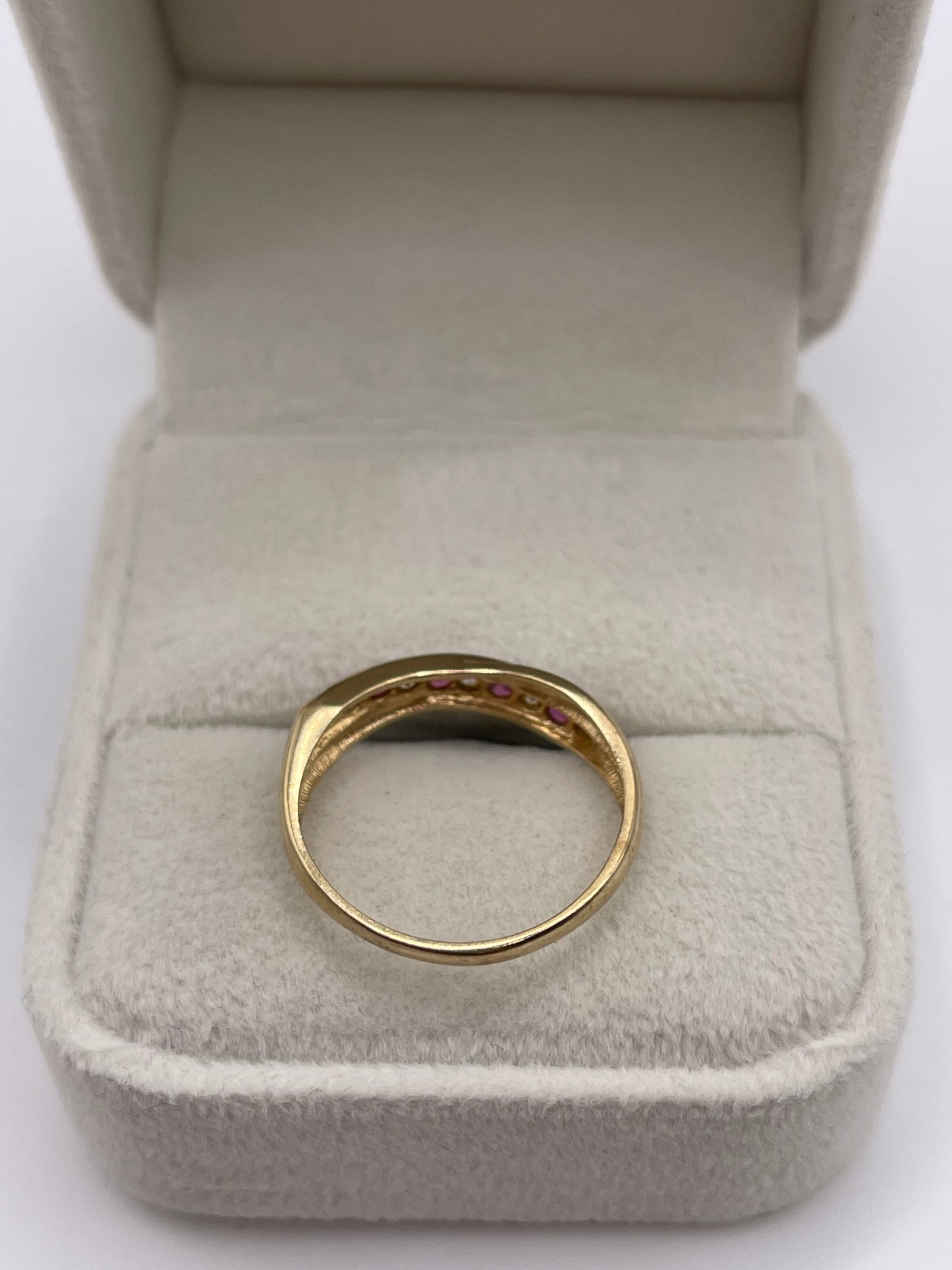 9ct gold ruby and cz ring