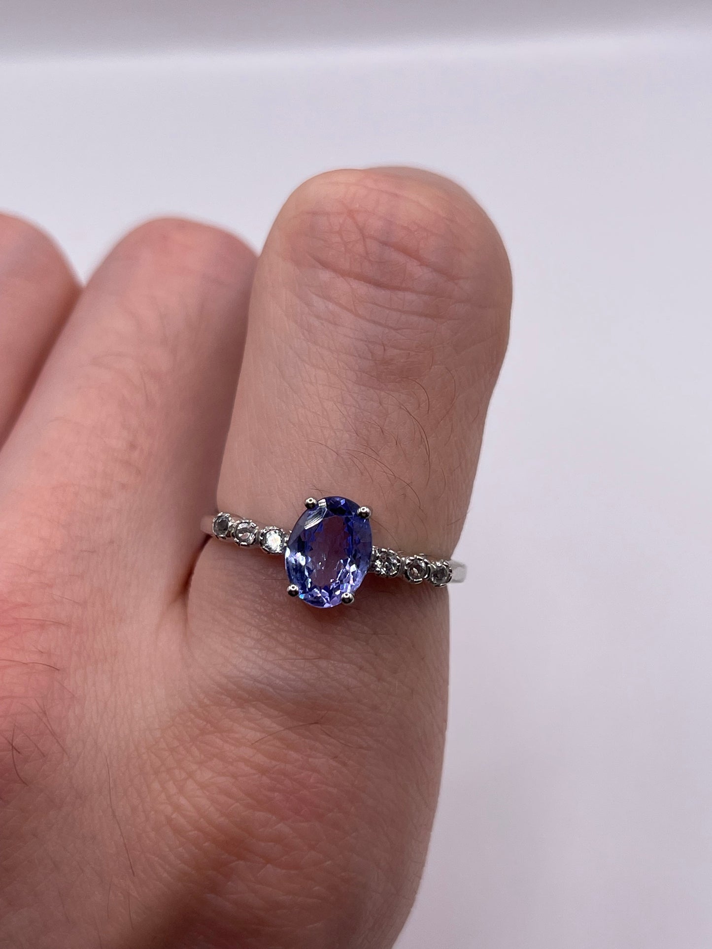 9ct white gold tanzanite and zircon ring