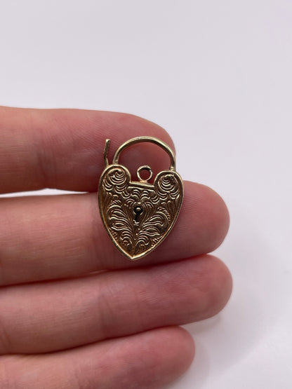 9ct gold engraved padlock 1