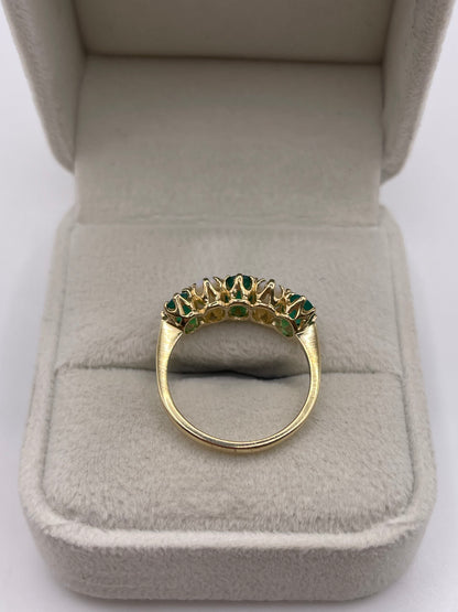 9ct gold green agate and opal ring