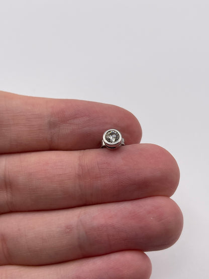9ct white gold single diamond earring