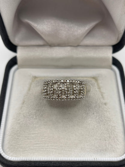 9ct gold diamond cluster ring