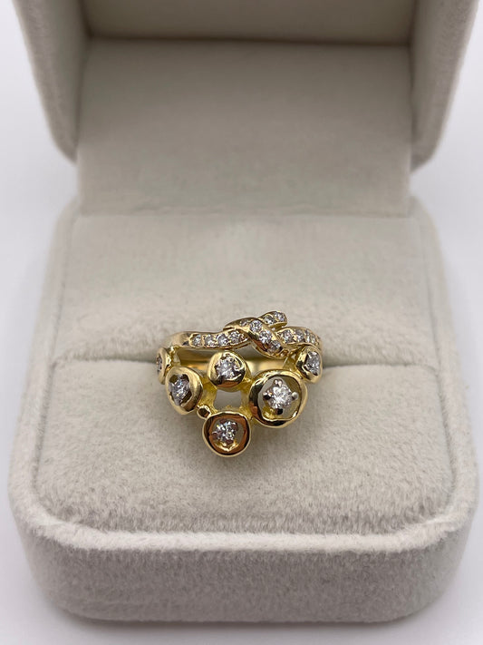 18ct gold diamond ring