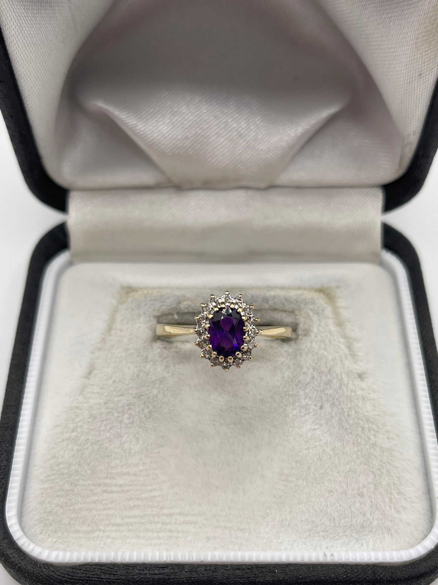 9ct gold amethyst and diamond ring