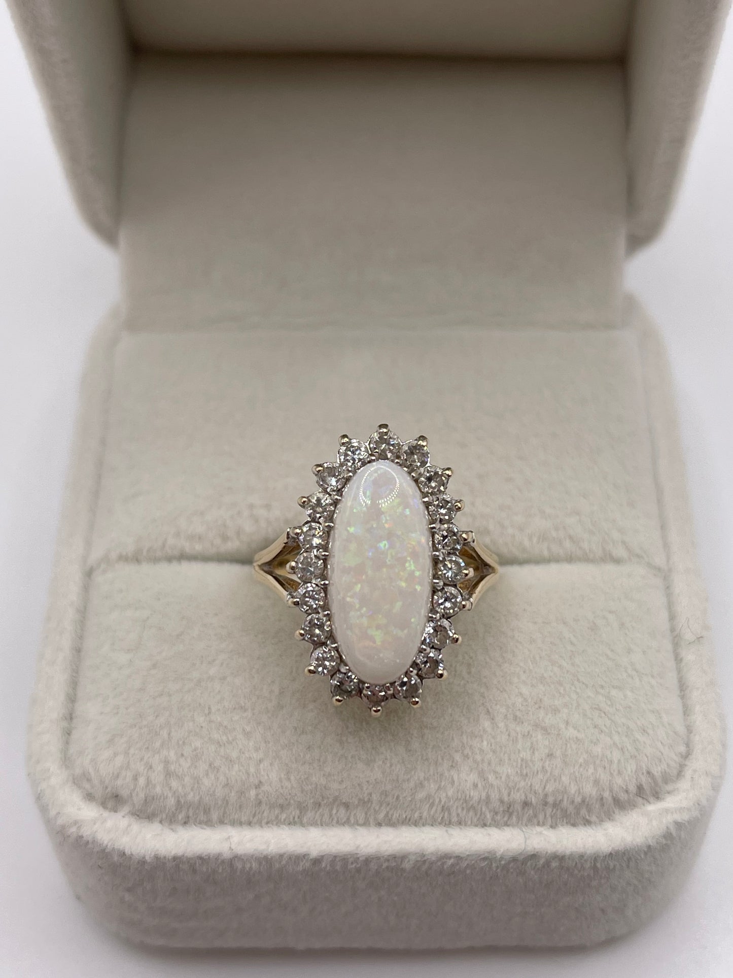 9ct gold opal and cz ring