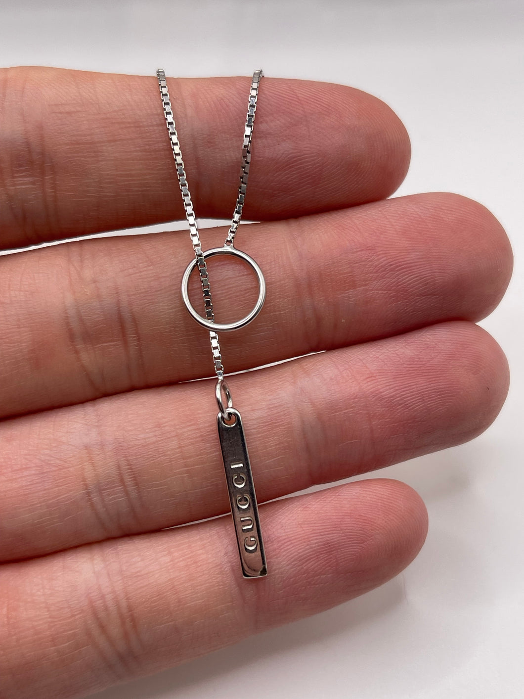 18ct white gold Gucci necklace