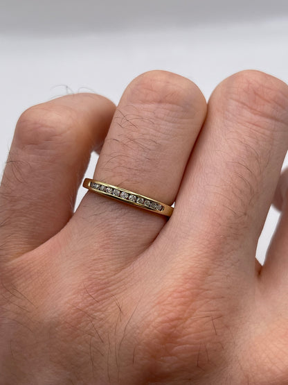 9ct gold diamond ring