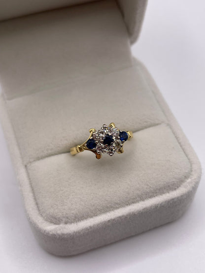 18ct gold sapphire and diamond ring