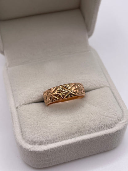Antique 9ct rose gold patterned band