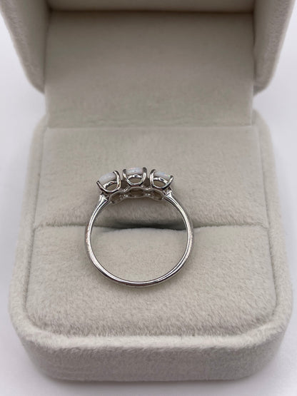 9ct white gold opal ring
