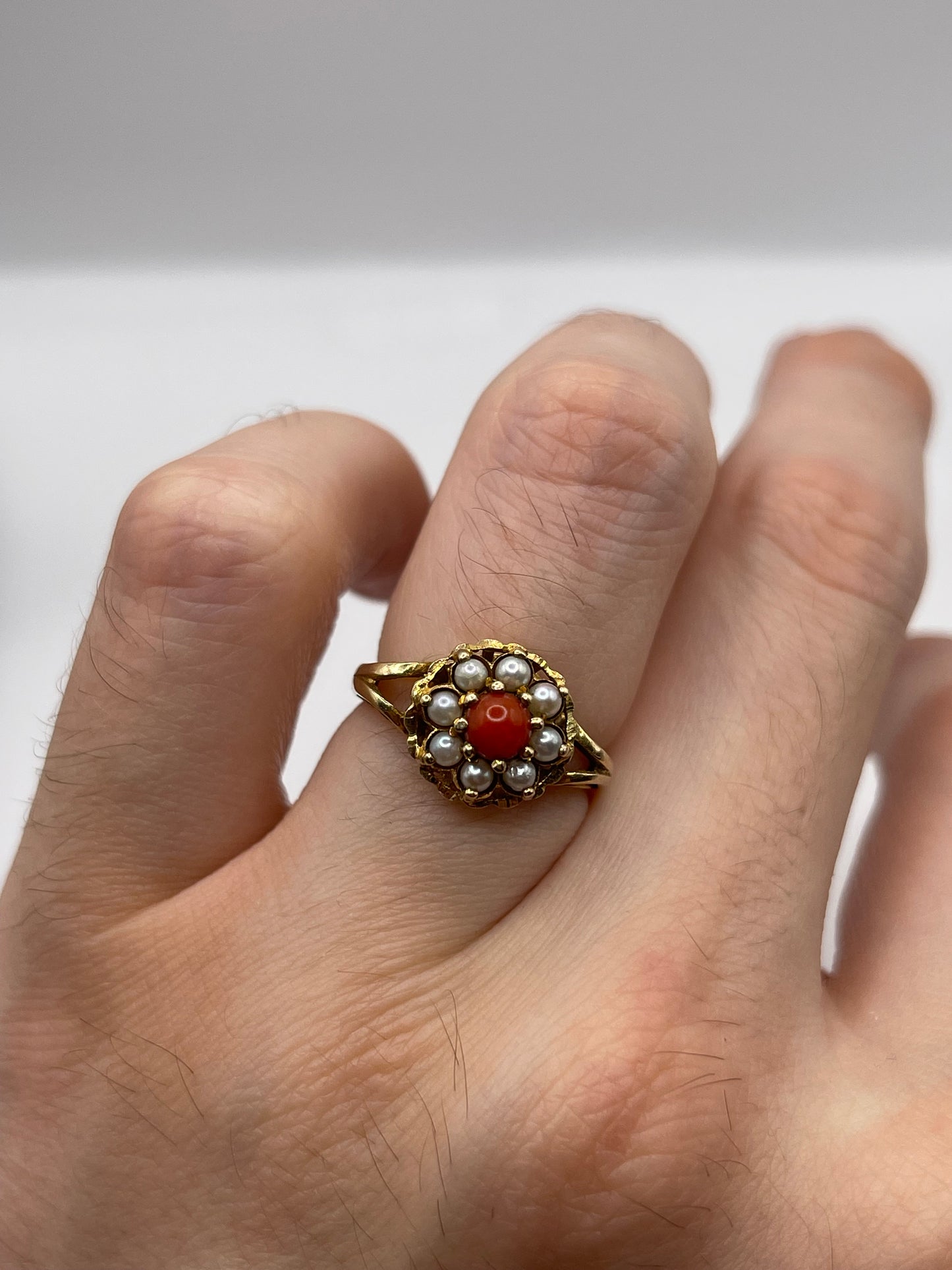 9ct gold coral and pearl ring