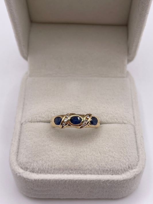 9ct gold sapphire and diamond ring