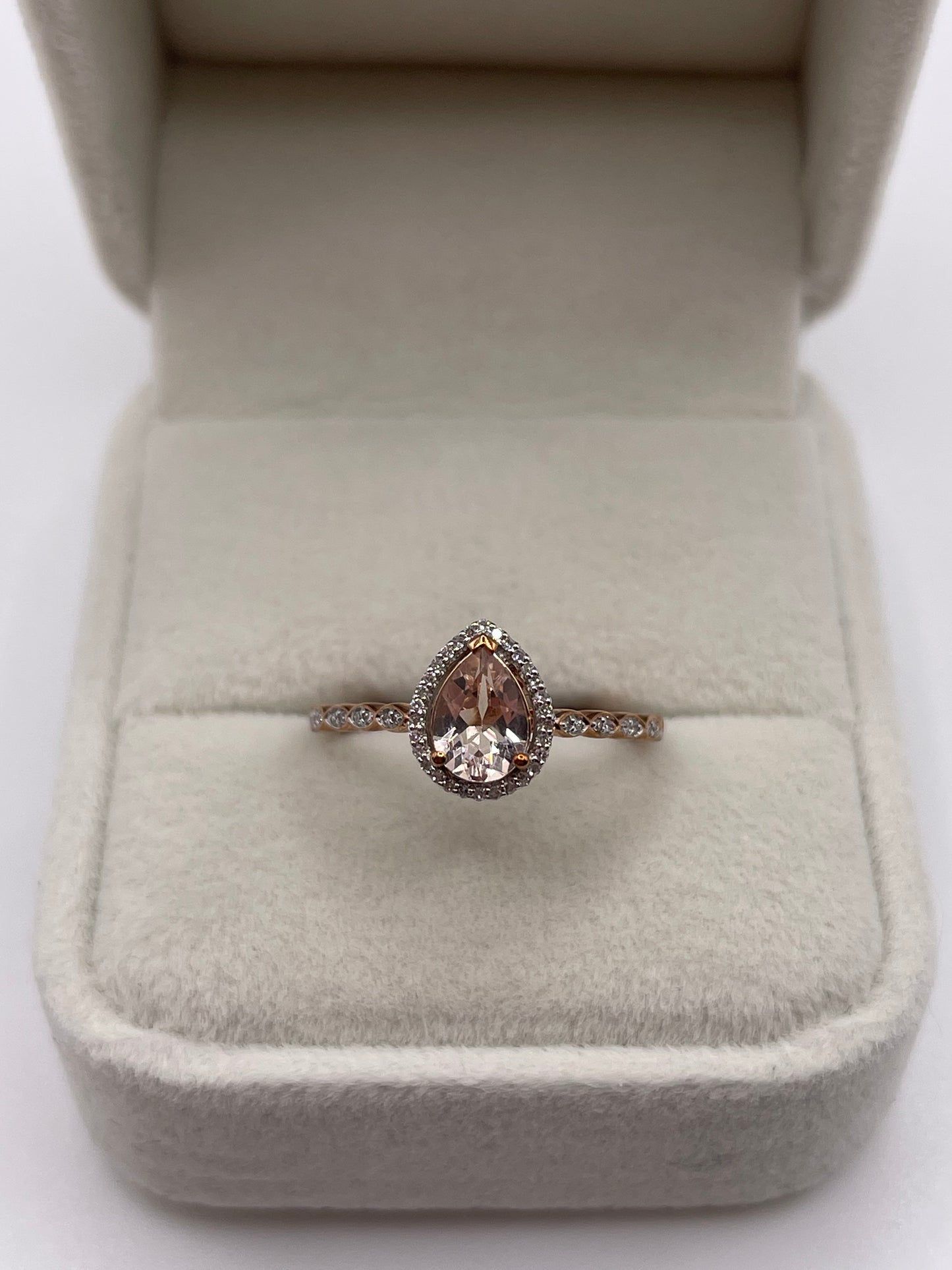 9ct rose gold morganite and diamond ring