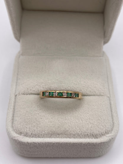 9ct gold emerald and diamond ring